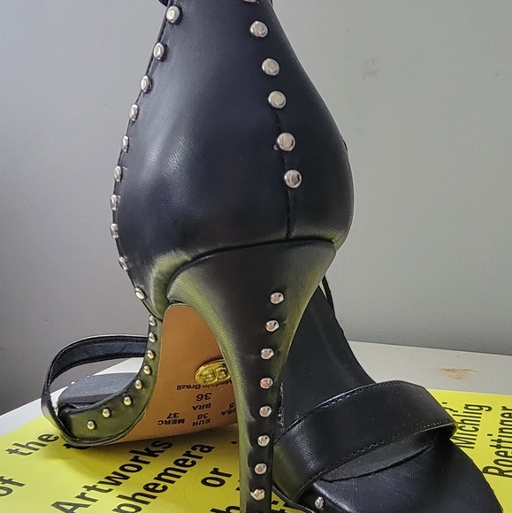 Black Stud Rock High Heels > Brazilian Leather - Picture 6 of 7